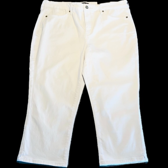 NYDJ Curves 360 Slim Straight Capri Jeans- Optic White Size Various - Picture 2 of 7